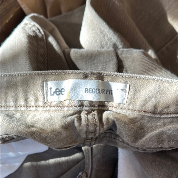 2 pair of EUC Lee Regular Fit Men’s Pants - Picture 2 of 10